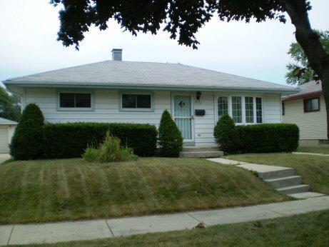 6736 S 18th St., Milwaukee, WI 53221