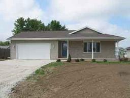 2208 Flambeau St., Manitowoc, WI 54220