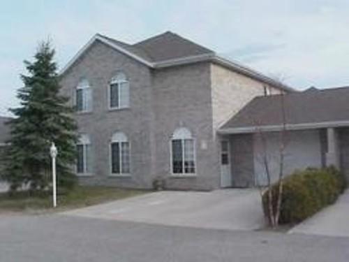 608 E Market St. #103, Elkhorn, WI 53121