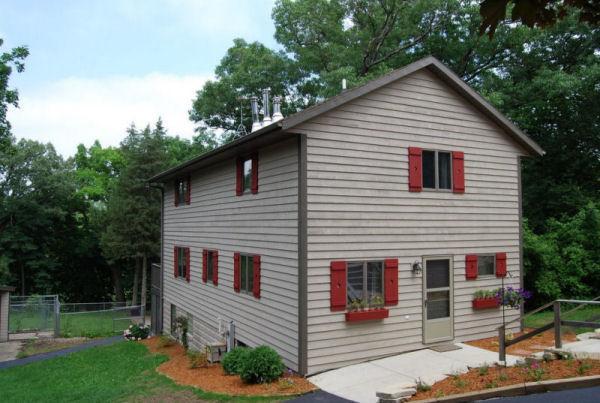 S95W22870 Bywater Ln., Vernon, WI 53103