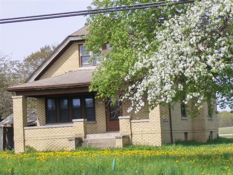 8841 S 13th St., Oak Creek, WI 53154
