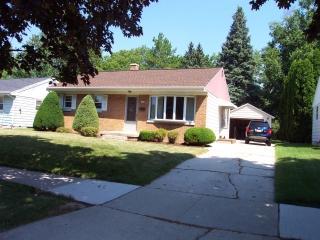 3606 Meadow Ln., Manitowoc, WI 54220