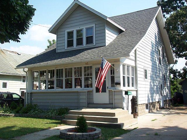 1111 Anoka Ave., Waukesha, WI 53186
