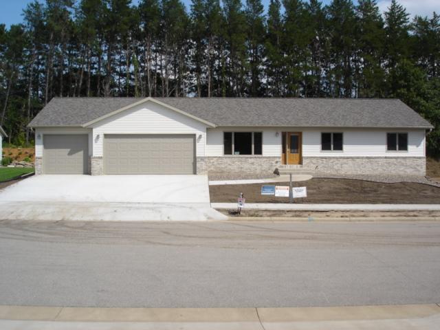 705 Pine Cone Pl., Holmen, WI 54636