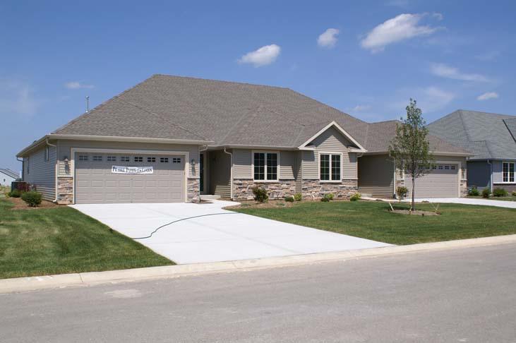 9509 Prairie Crossing Dr., Caledonia, WI 53126