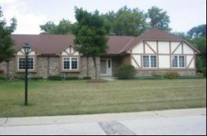 18730 Estate Cir #B, Brookfield, WI 53045