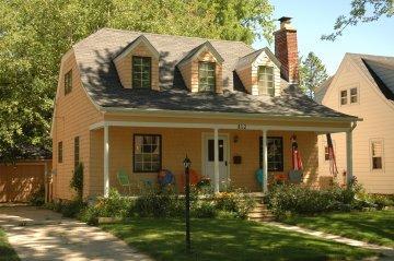 812 W Eula Ct., Glendale, WI 53209