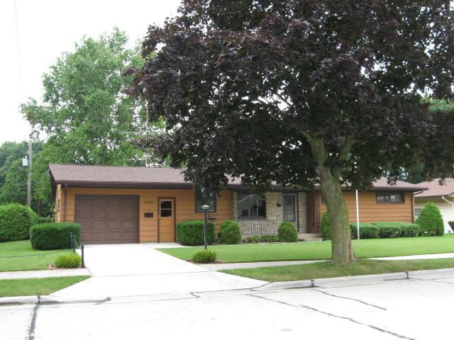 1401 Cherry Rd., Manitowoc, WI 54220