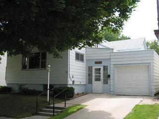 413 St. Clair St., Manitowoc, WI 54220