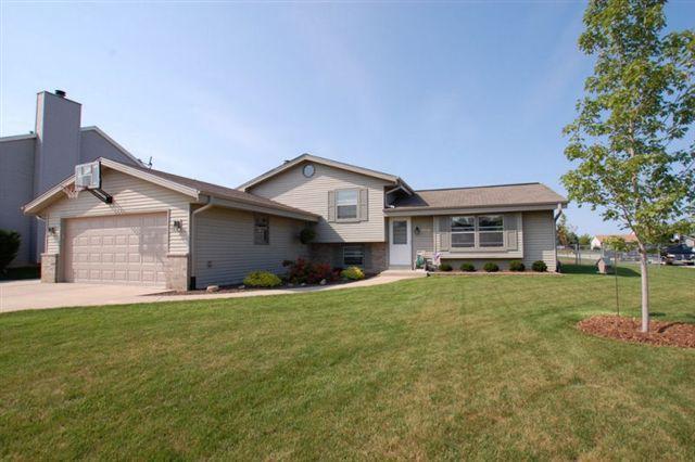 2706 Northbridge Dr., Caledonia, WI 53404