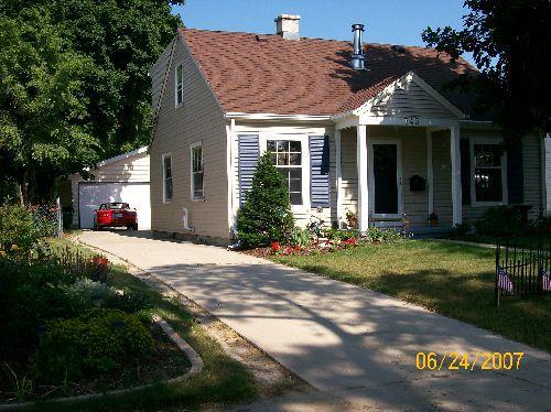 743 S 2nd Ave., West Bend, WI 53095