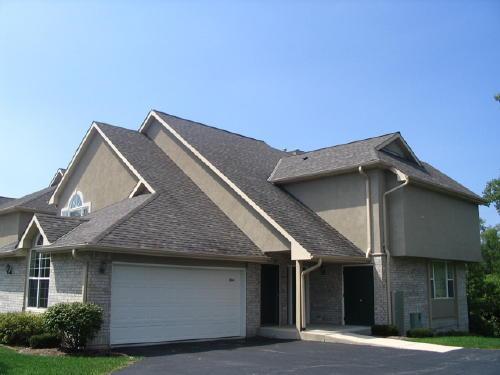 9164 W Elm Ct. #'F', Franklin, WI 53132