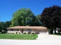 5535 S Saint Marys Dr., New Berlin, WI 53151