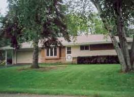 11217 W Upham Ave., Hales Corners, WI 53130