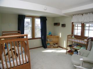 6931 W Wells St, Wauwatosa, WI 53213