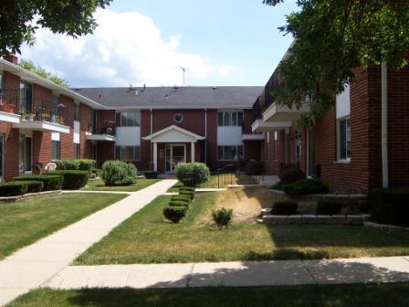 6151 W Howard Ave. #28, Greenfield, WI 53220