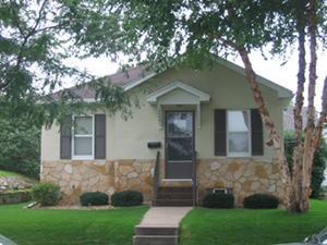 2006 Adams St, La Crosse, WI 54601