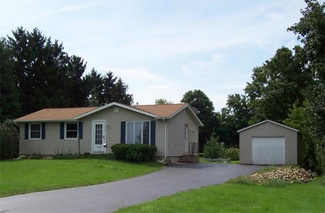 1009 Maclean Rd., Elkhorn, WI 53121