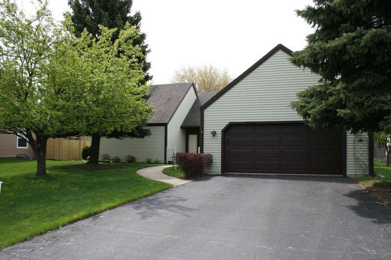 2205 Tiffany Dr., Caledonia, WI 53402