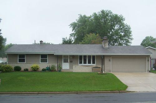 W174N9494 Devonwood Rd., Menomonee Falls, WI 53051