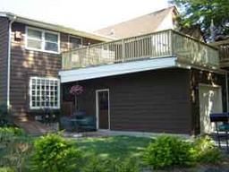 8611 S Market Pl., Oak Creek, WI 53154