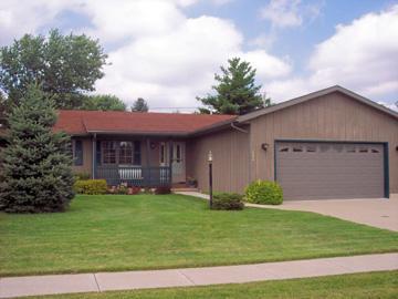 1922 Sunset Dr., Twin Lakes, WI 53181