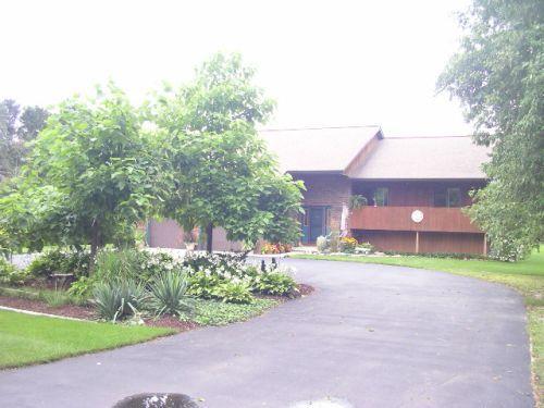 2514 Pine Tree Dr., Two Rivers, WI 54241