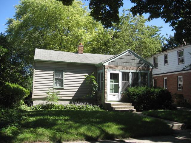 5868 N 37th St, Milwaukee, WI 53209