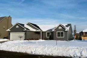 8508 Kingsway Ln, Sturtevant, WI 53177