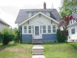 534 S 3rd Ave, West Bend, WI 53095