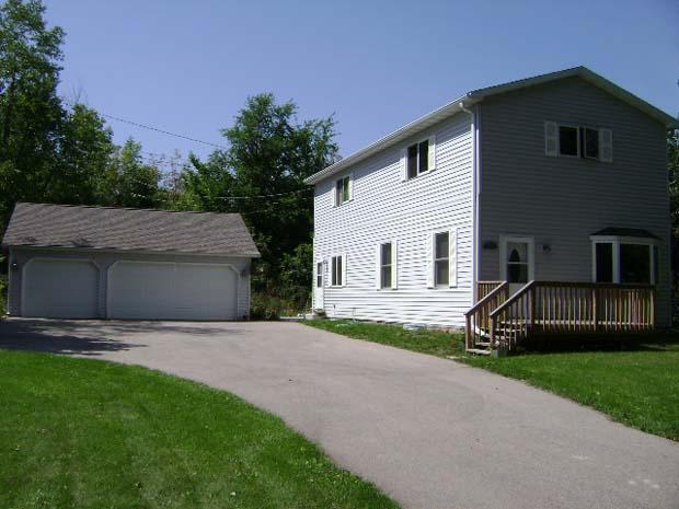 315 Speedway Ct., Slinger, WI 53086