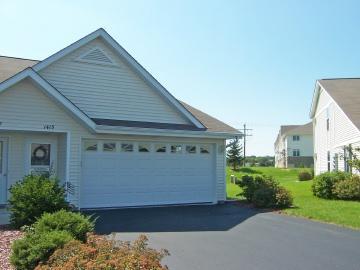 1415 Watercress Cir, West Bend, WI 53095