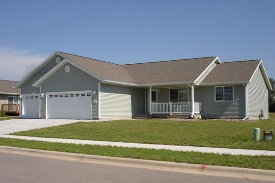 1906 Viking Ave, Holmen, WI 54636