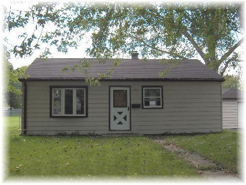 417 Atkinson St, Mukwonago, WI 53149