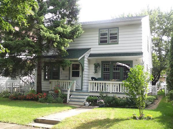 4652 N Elm Tree Rd., Glendale, WI 53209