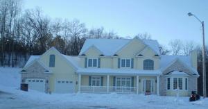 1935 Maplewood Pl, Onalaska, WI 54650