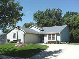 1900 Harris-highland Dr, Waukesha, WI 53188