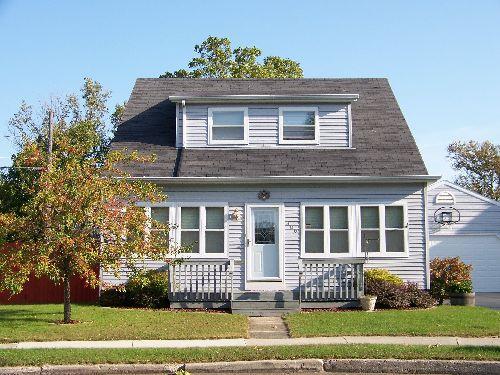 300 Union Pl., Manitowoc, WI 54220