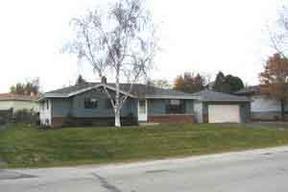 2940 Crestview Park Dr., Caledonia, WI 53402