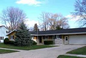 3115 Wildwood Dr., Manitowoc, WI 54220