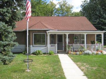 122 Elm St., Pewaukee, WI 53072