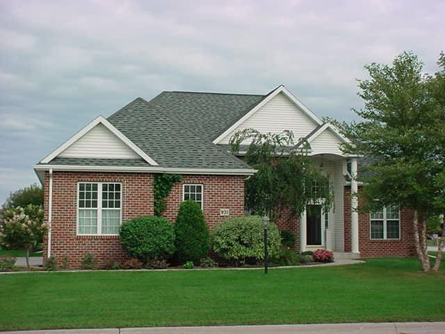 921 Ash Cir., Plymouth, WI 53073