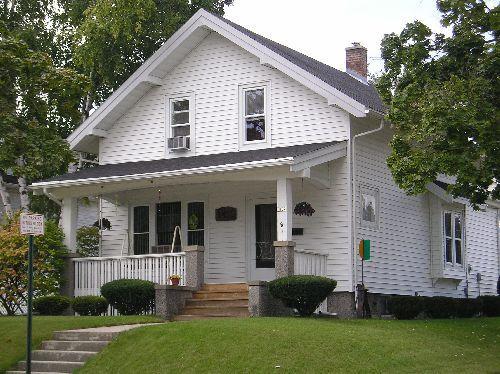 1302 S 14th St., Manitowoc, WI 54220