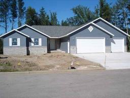 905 Pinecone Pl., Holmen, WI 54636