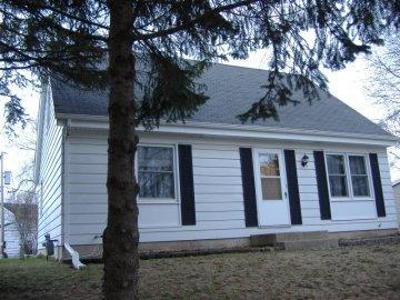 1224 Tomahawk Ct, Waukesha, WI 53186