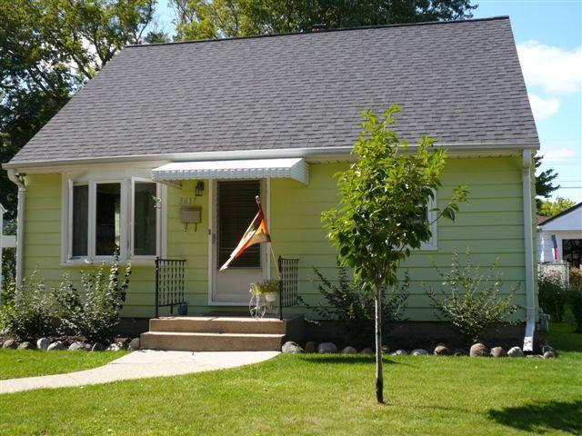 3617 S 80th St, Milwaukee, WI 53220