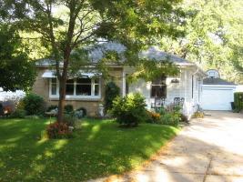 1924 N 117th St., Wauwatosa, WI 53226
