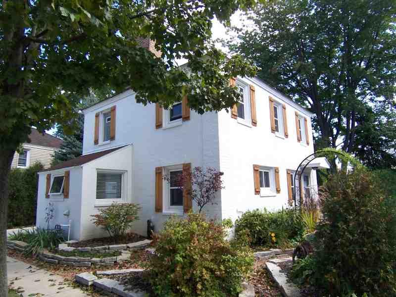 5608 Apricot Ct., Greendale, WI 53129