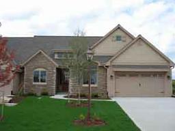 3422 Sequoia Cir. #B, Waukesha, WI 53188