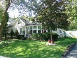 220 W Capitol Dr., Hartland, WI 53029